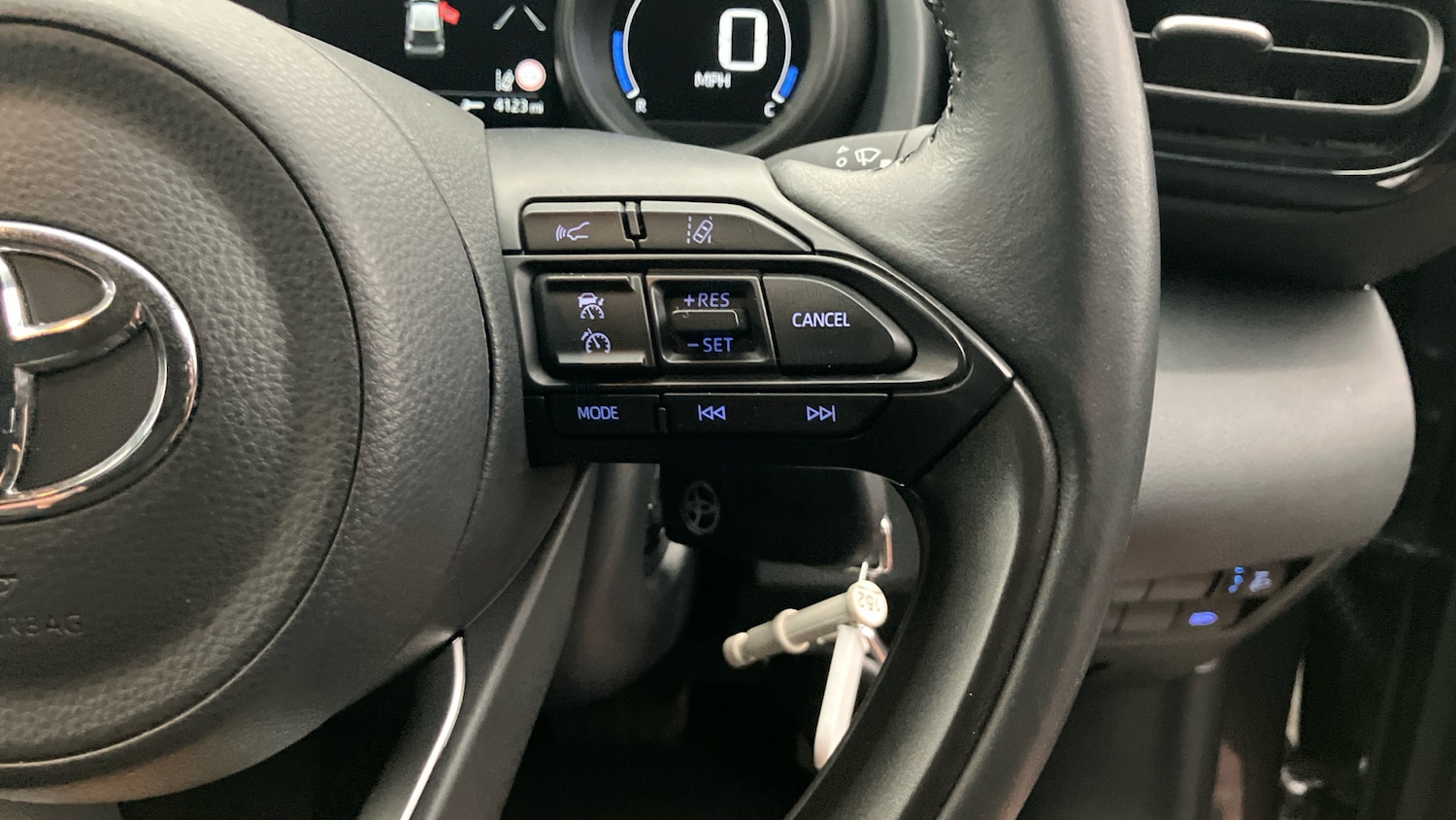 Used Toyota Yaris 2023 for sale - 77379081: Photo 38