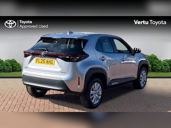 Used Toyota Yaris Cross 2025 for sale - 78000816: Photo