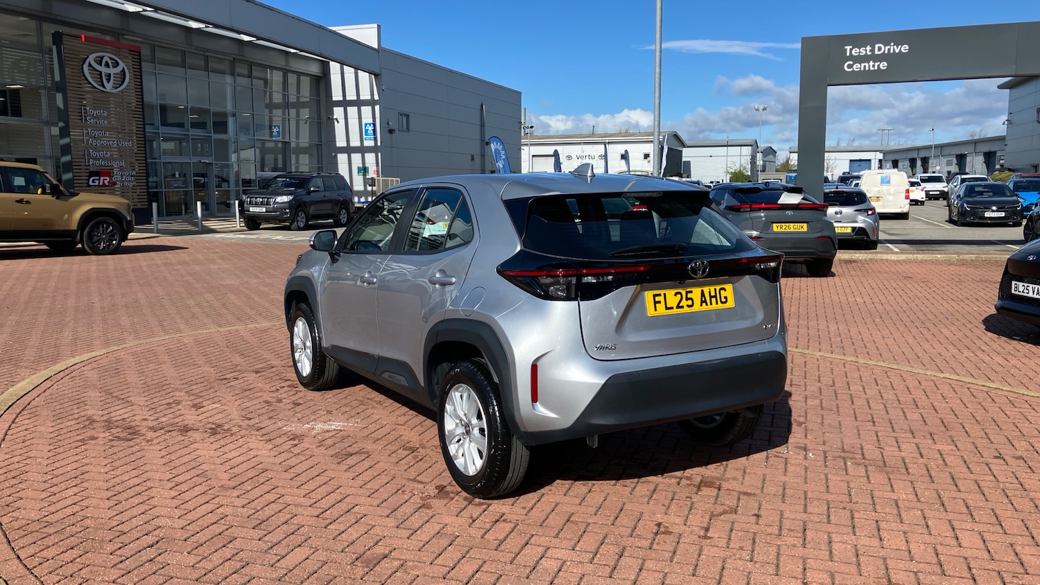 Used Toyota Yaris Cross 2025 for sale - 78000816: Photo 31