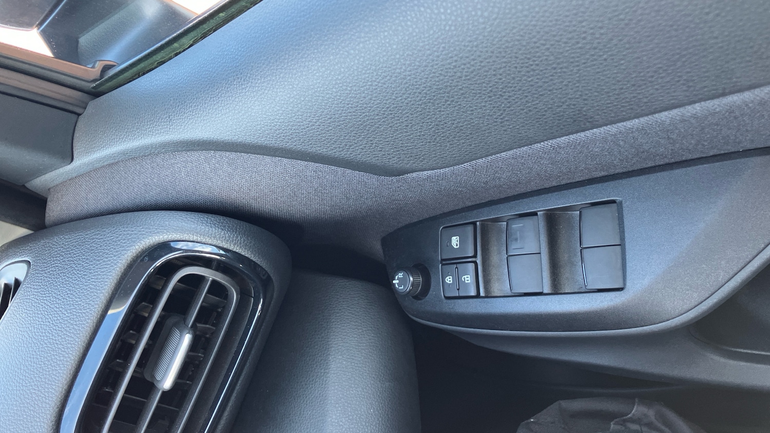 Used Toyota Yaris Cross 2025 for sale - 78000816: Photo 40