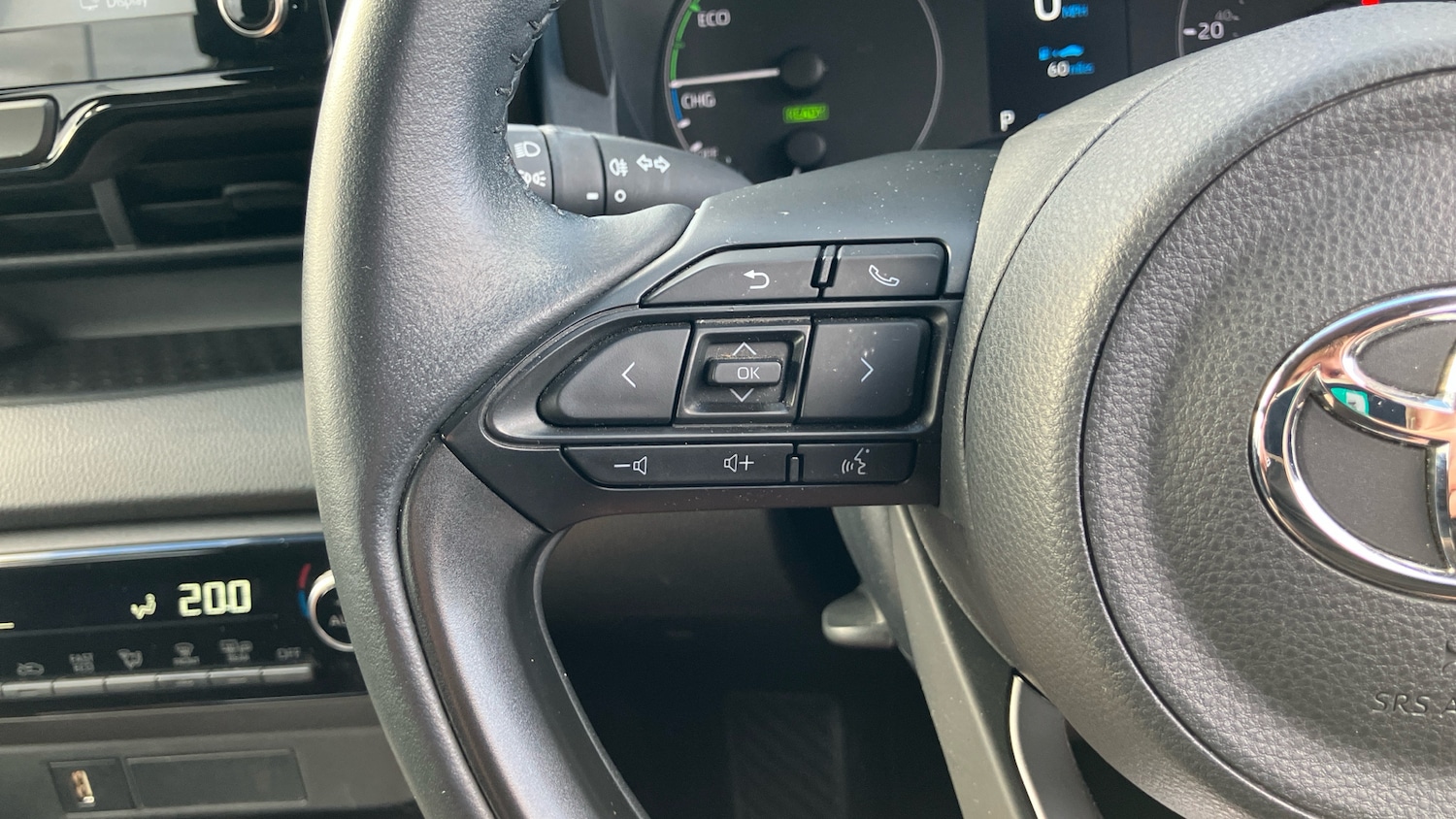 Used Toyota Yaris 2022 for sale - 77225687: Photo 32