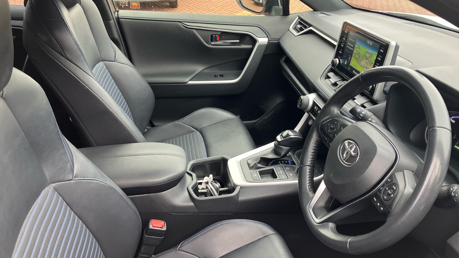 Used Toyota RAV4 2022 for sale - 77151064: Photo 11