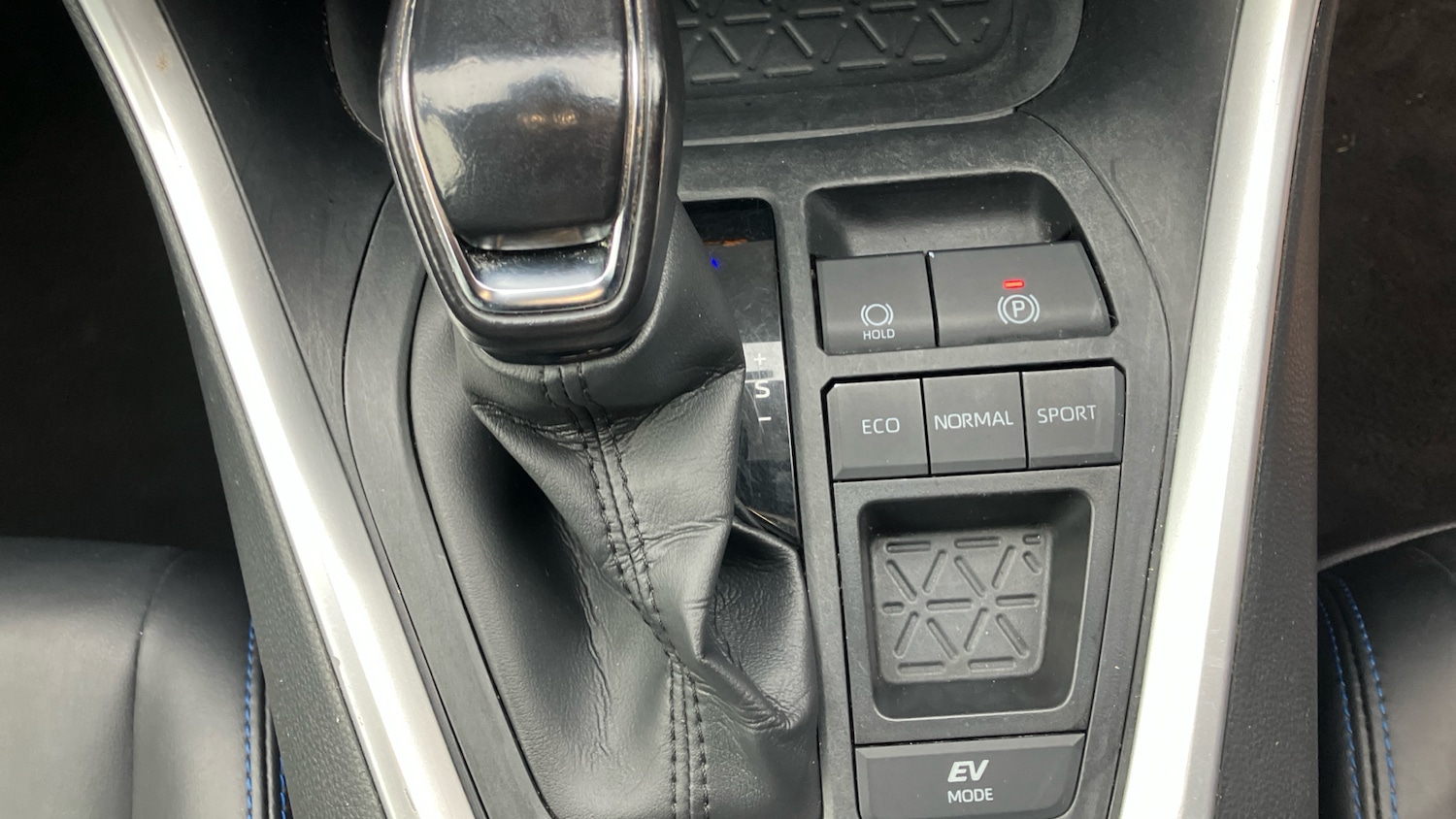 Used Toyota RAV4 2022 for sale - 77151064: Photo 36