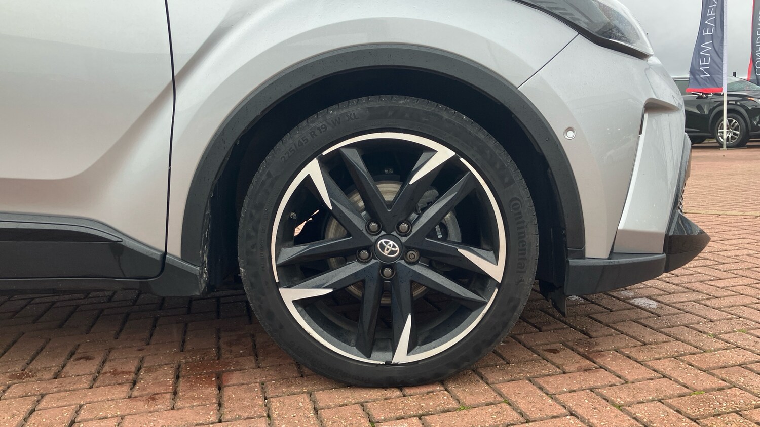 Used Toyota C-HR 2023 for sale - 77543480: Photo 18