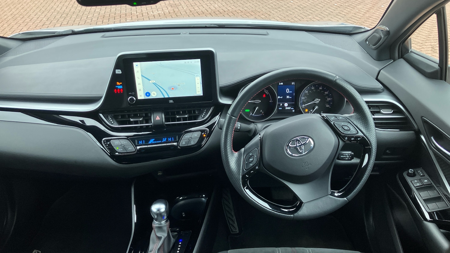 Used Toyota C-HR 2023 for sale - 77543480: Photo 6