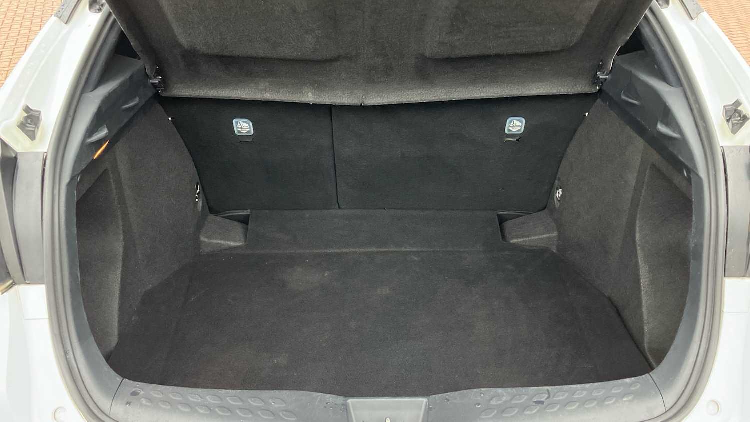 Used Toyota C-HR 2020 for sale - 77678606: Photo 14