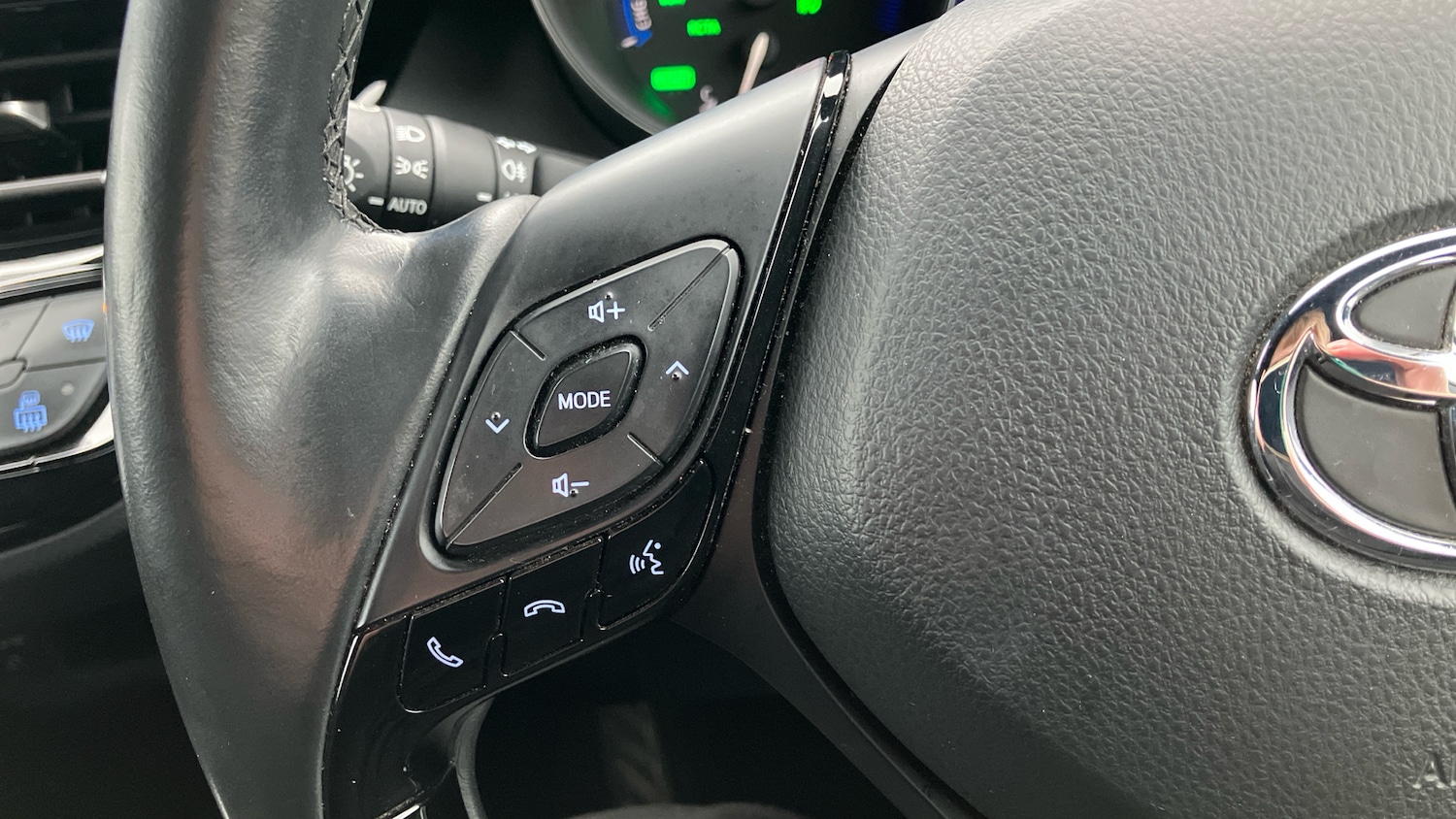 Used Toyota C-HR 2020 for sale - 77678606: Photo 33