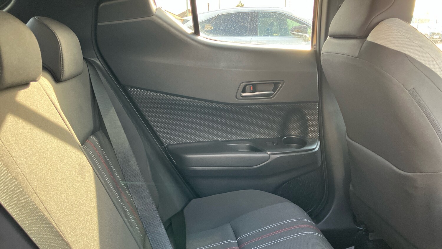 Used Toyota C-HR 2023 for sale - 76427758: Photo 12