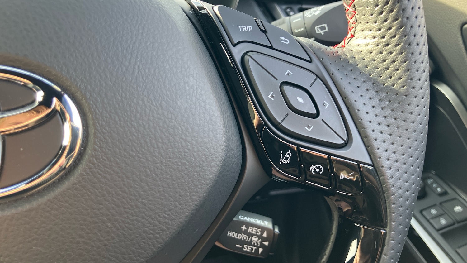 Used Toyota C-HR 2023 for sale - 76427758: Photo 37