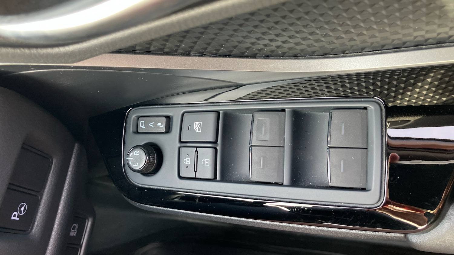 Used Toyota C-HR 2023 for sale - 76427758: Photo 38