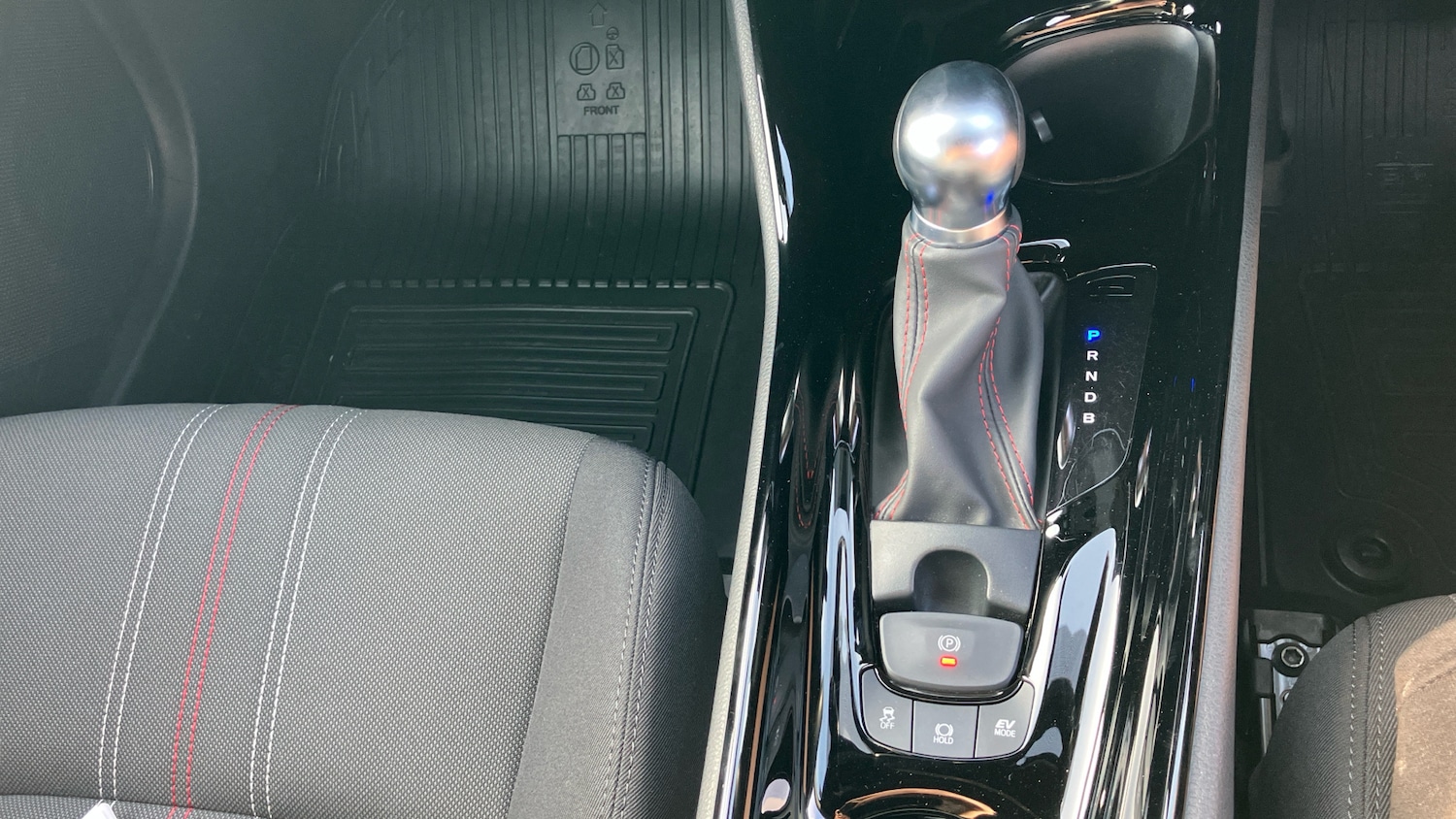 Used Toyota C-HR 2023 for sale - 76427758: Photo 39