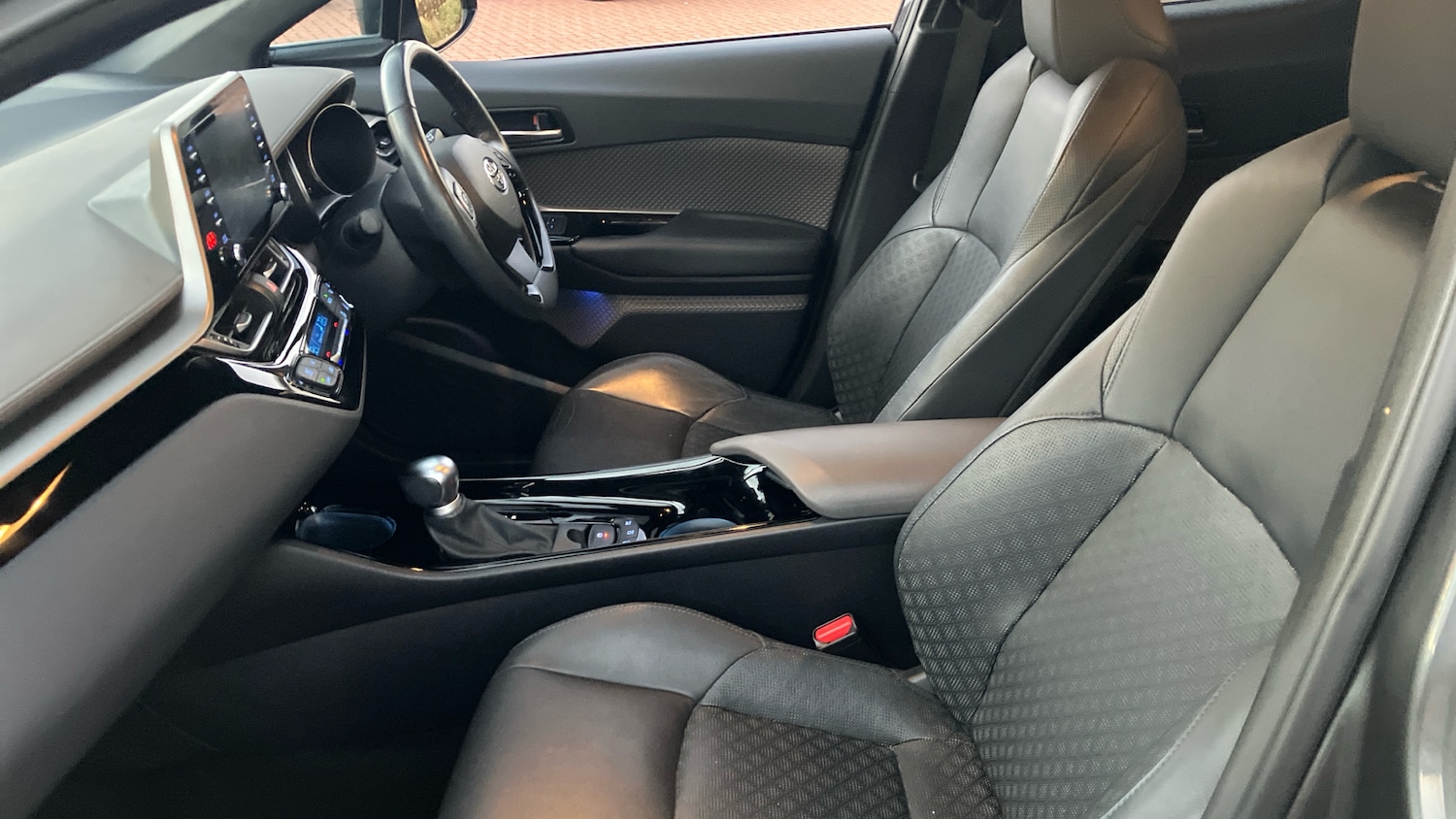 Used Toyota C-HR 2020 for sale - 76859650: Photo 10