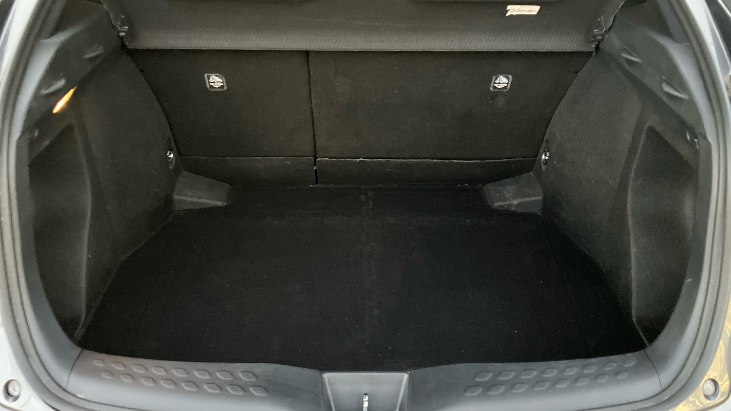 Used Toyota C-HR 2020 for sale - 76859650: Photo 14