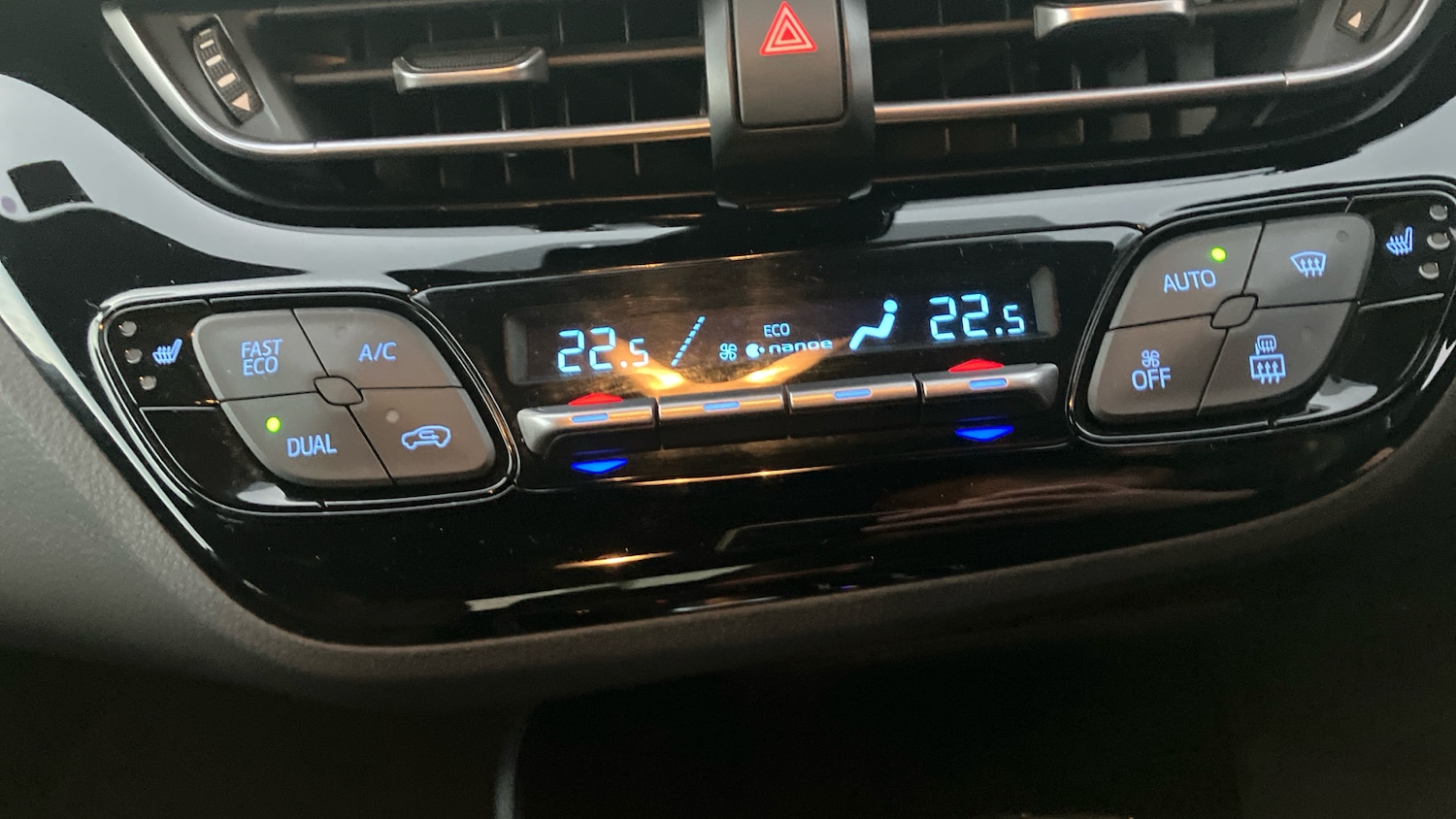 Used Toyota C-HR 2020 for sale - 76859650: Photo 37