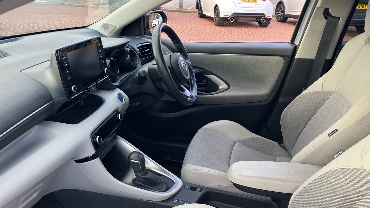 Used Toyota Yaris 2022 for sale - 77901419: Photo 10