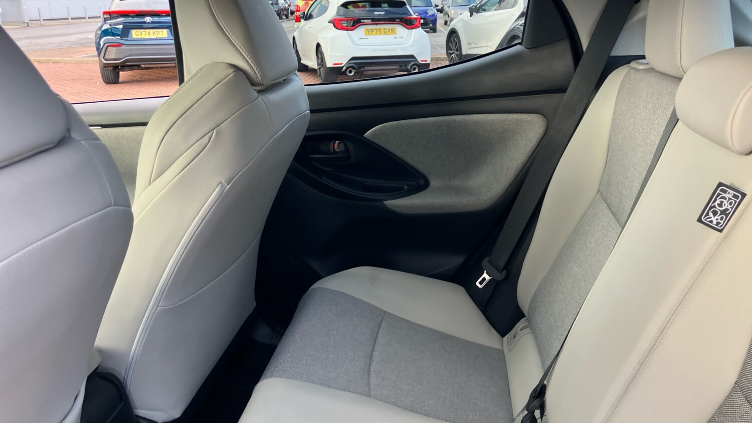 Used Toyota Yaris 2022 for sale - 77901419: Photo 13