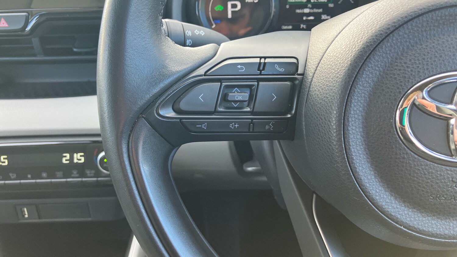 Used Toyota Yaris 2022 for sale - 77901419: Photo 36