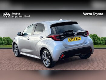 Used Toyota Yaris 2022 for sale - 77901419: Photo