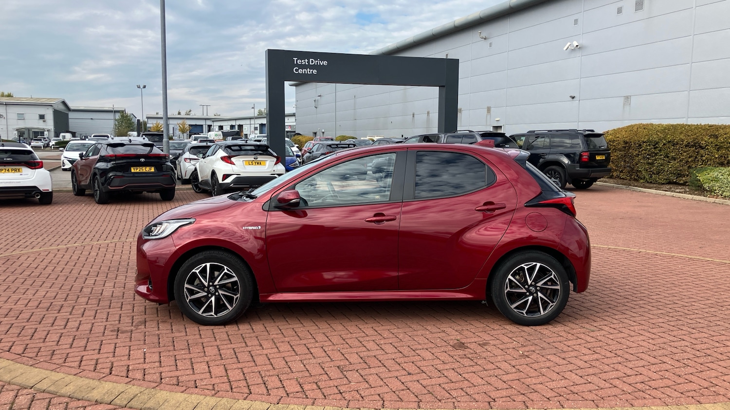 Used Toyota Yaris 2020 for sale - 76157685: Photo 17