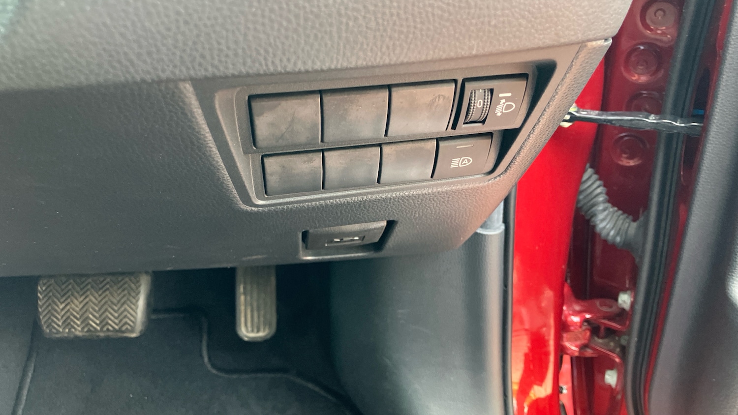 Used Toyota Yaris 2020 for sale - 76157685: Photo 39