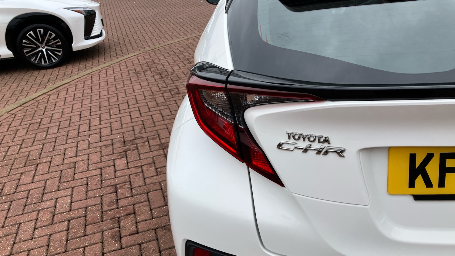 Used Toyota C-HR 2023 for sale - 78107257: Photo 34