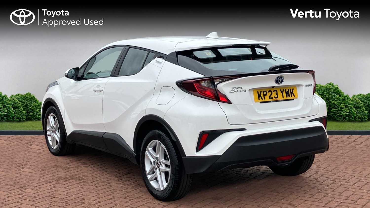 Used Toyota C-HR 2023 for sale - 78107257: Photo 4