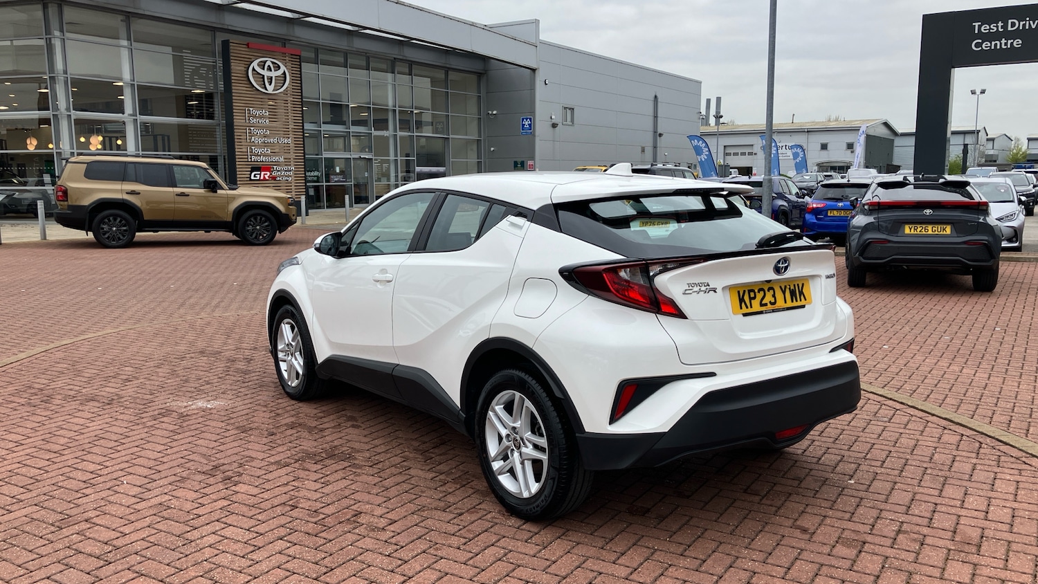 Used Toyota C-HR 2023 for sale - 78107257: Photo 44