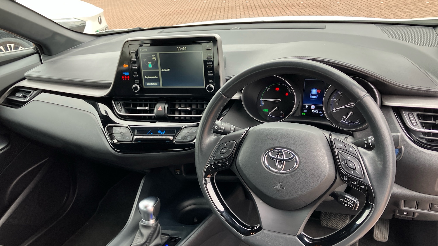 Used Toyota C-HR 2023 for sale - 78107257: Photo 6