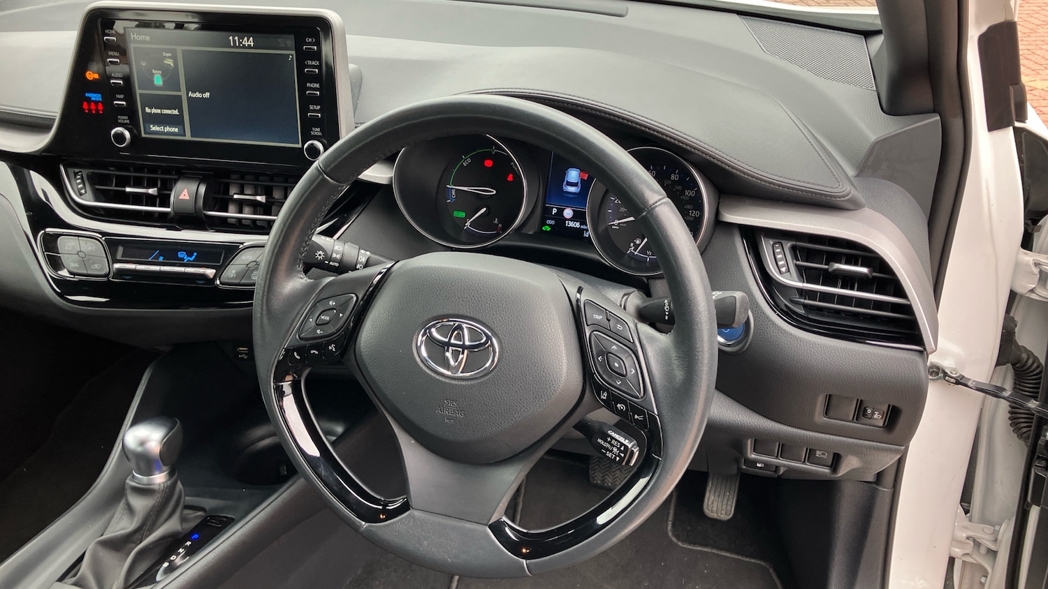 Used Toyota C-HR 2023 for sale - 78107257: Photo 7