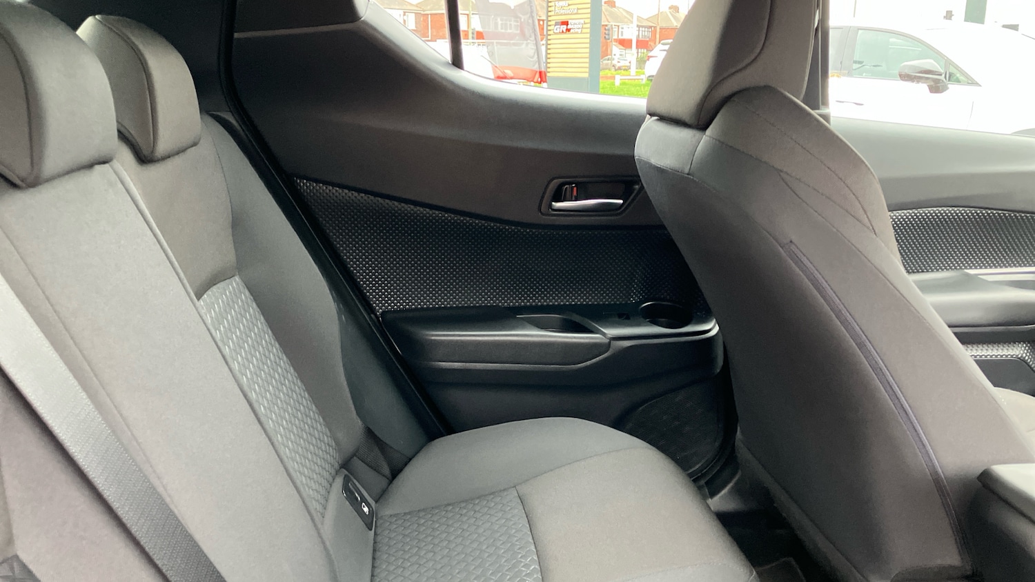 Used Toyota C-HR 2023 for sale - 78107257: Photo 8