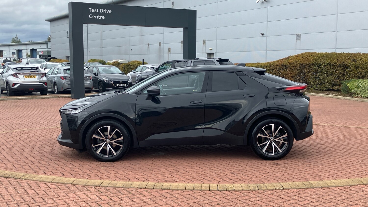 Used Toyota C-HR 2025 for sale - 76206568: Photo 17