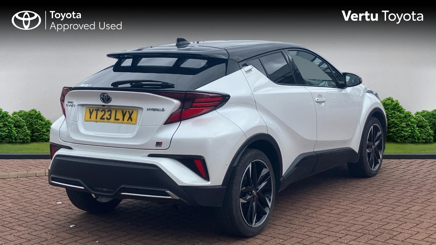 Used Toyota C-HR 2023 for sale - 77830427: Photo 2