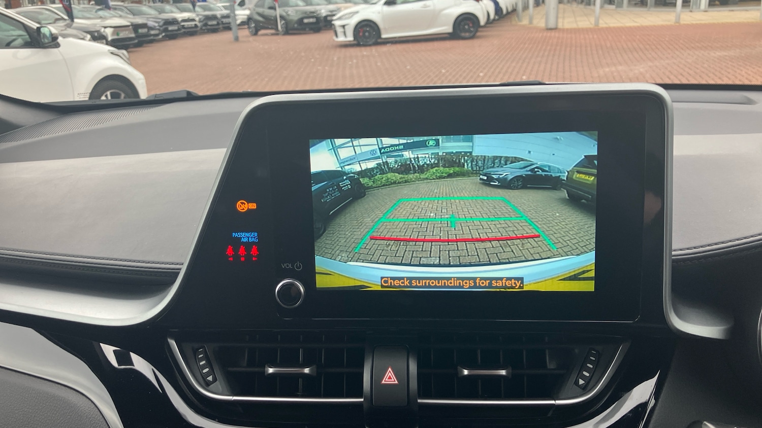 Used Toyota C-HR 2023 for sale - 77830427: Photo 27