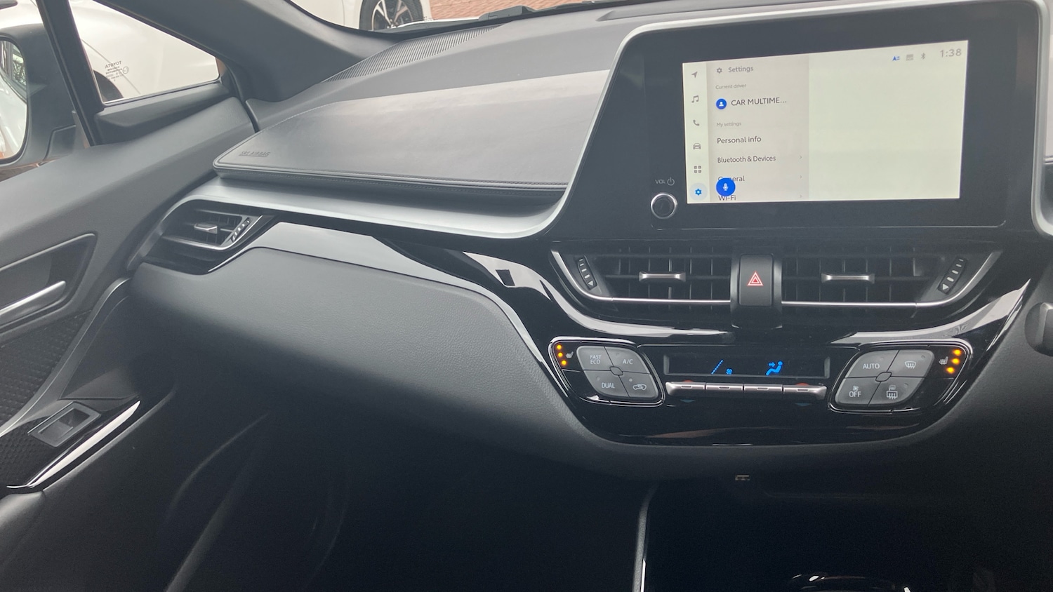 Used Toyota C-HR 2023 for sale - 77830427: Photo 35