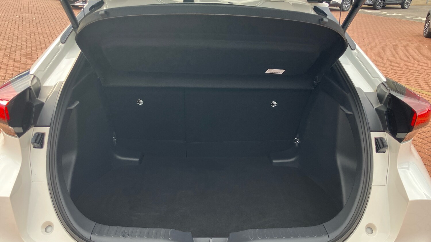 Used Toyota C-HR 2024 for sale - 76207696: Photo 14