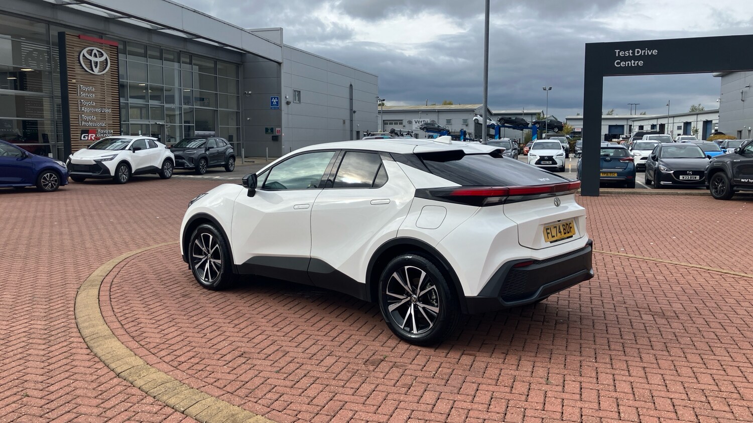 Used Toyota C-HR 2024 for sale - 76207696: Photo 30