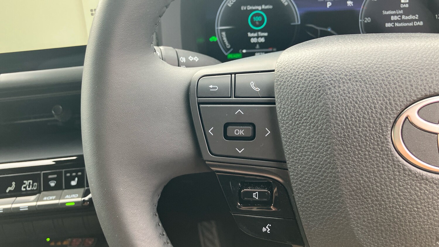 Used Toyota C-HR 2024 for sale - 76207696: Photo 39