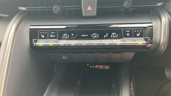 Used Toyota C-HR 2024 for sale - 76207696: Photo 43