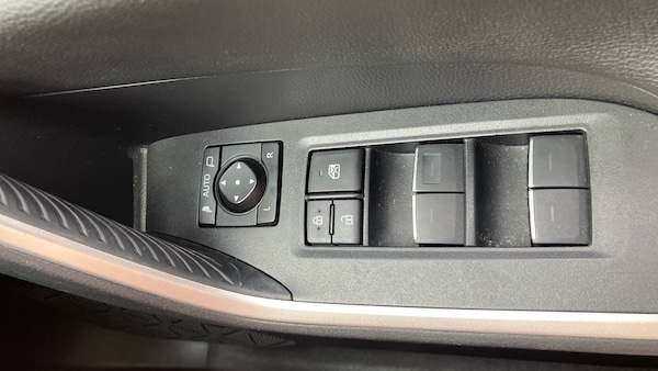 Used Toyota RAV4 2022 for sale - 76230811: Photo 40