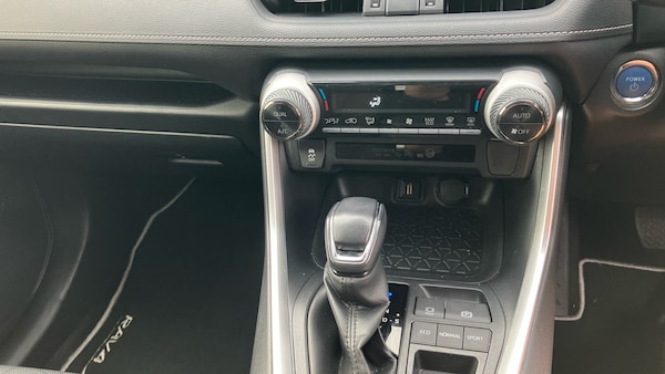 Used Toyota RAV4 2022 for sale - 76230811: Photo 43