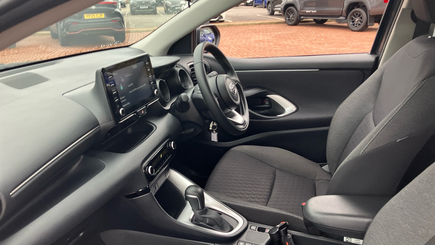 Used Toyota Yaris 2022 for sale - 76129327: Photo 10