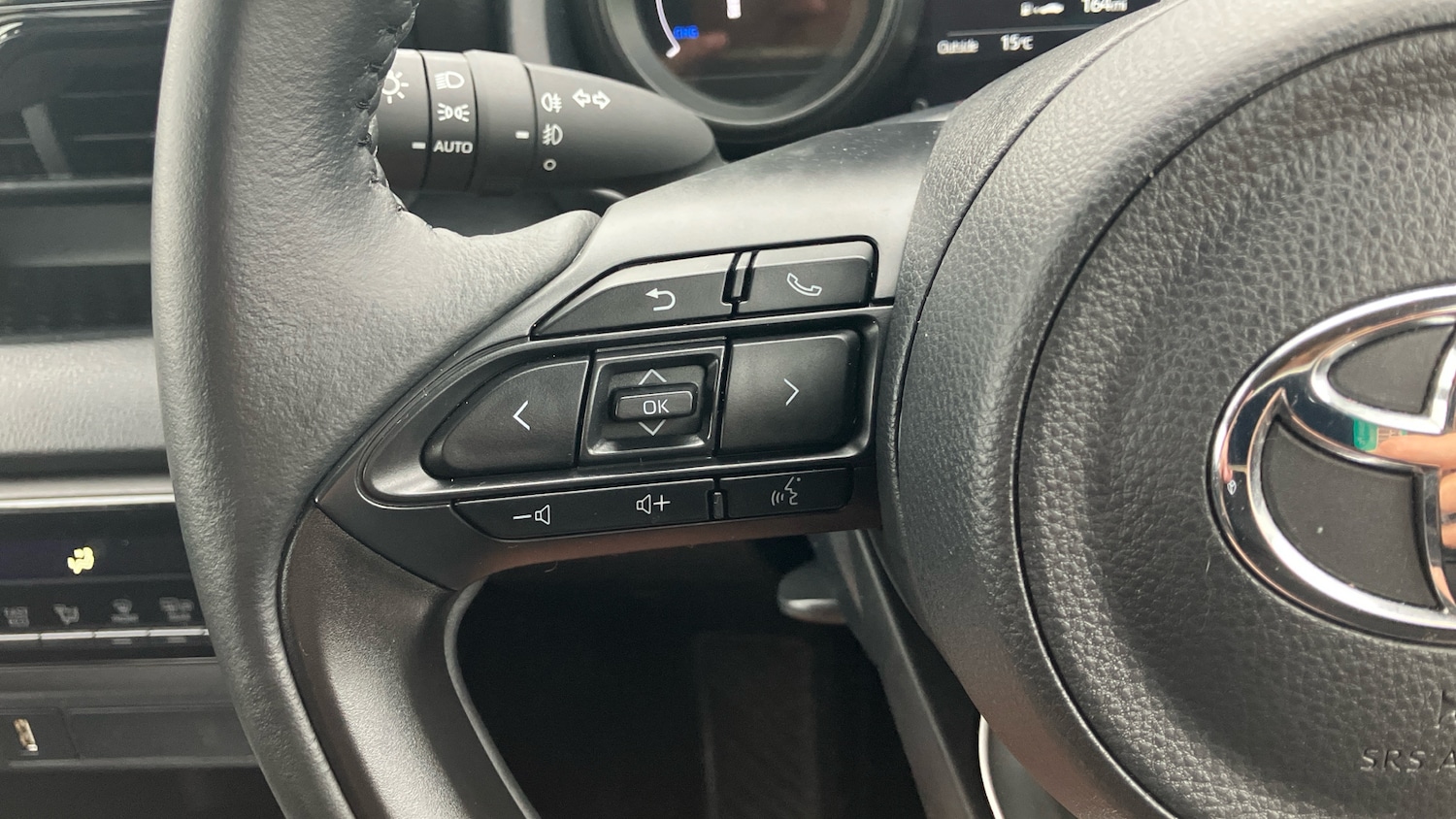 Used Toyota Yaris 2022 for sale - 76129327: Photo 35
