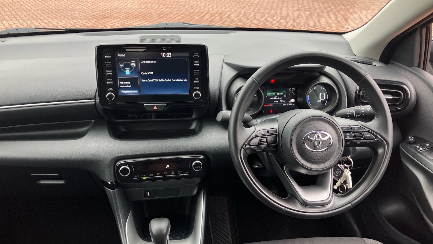 Used Toyota Yaris 2022 for sale - 76129327: Photo 6