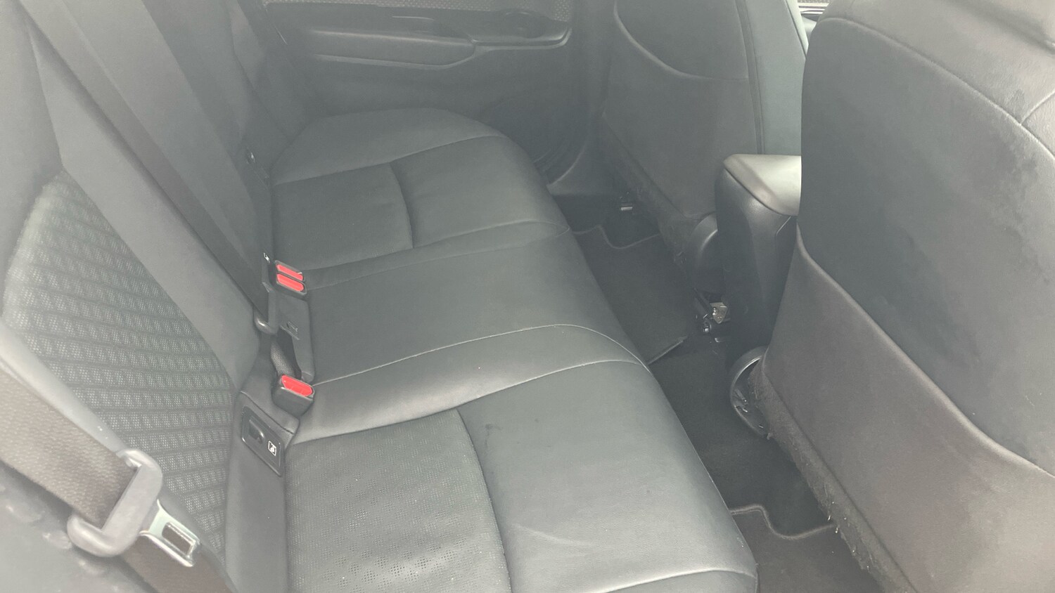 Used Toyota C-HR 2023 for sale - 76859655: Photo 12