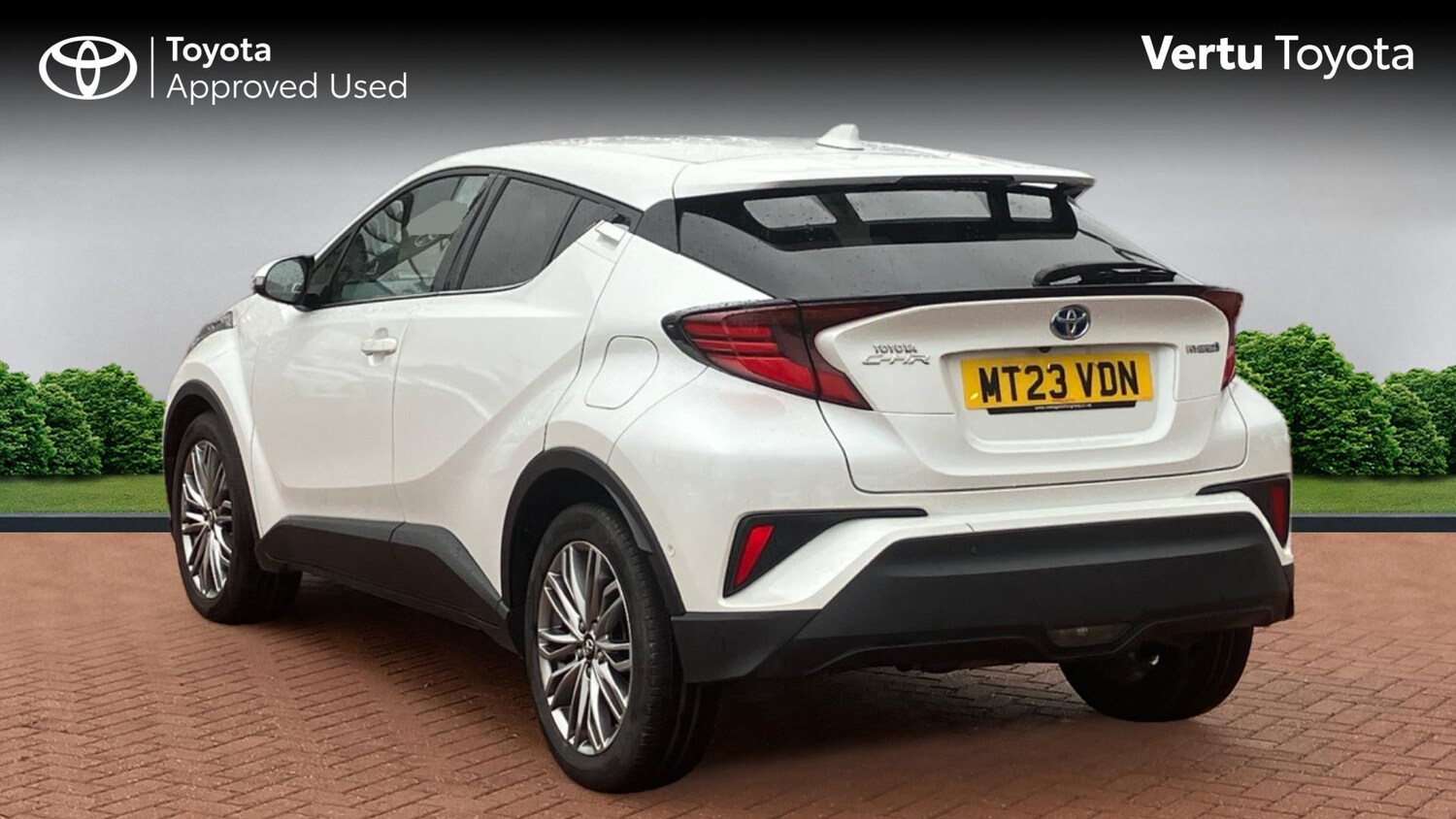 Used Toyota C-HR 2023 for sale - 76859655: Photo 4