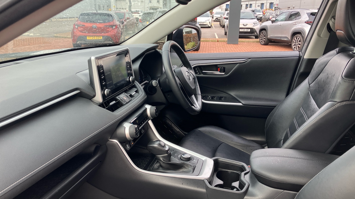 Used Toyota RAV4 2019 for sale - 76652217: Photo 10