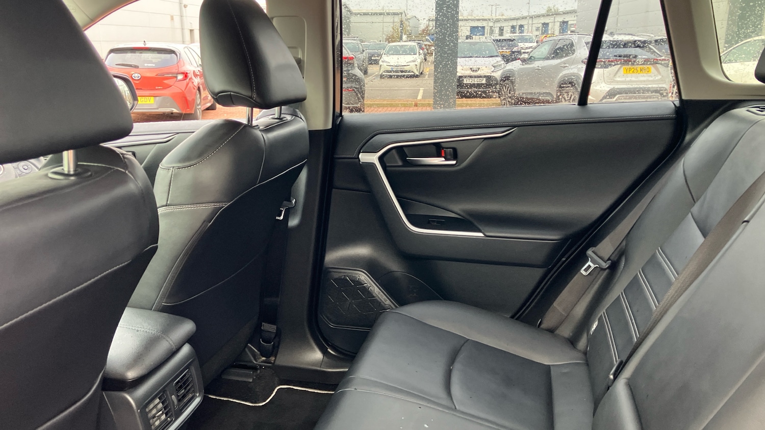 Used Toyota RAV4 2019 for sale - 76652217: Photo 13