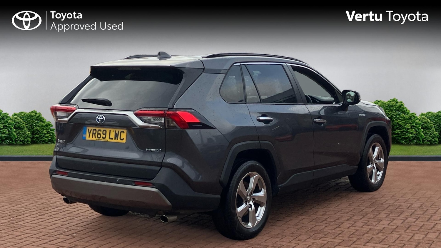 Used Toyota RAV4 2019 for sale - 76652217: Photo 2