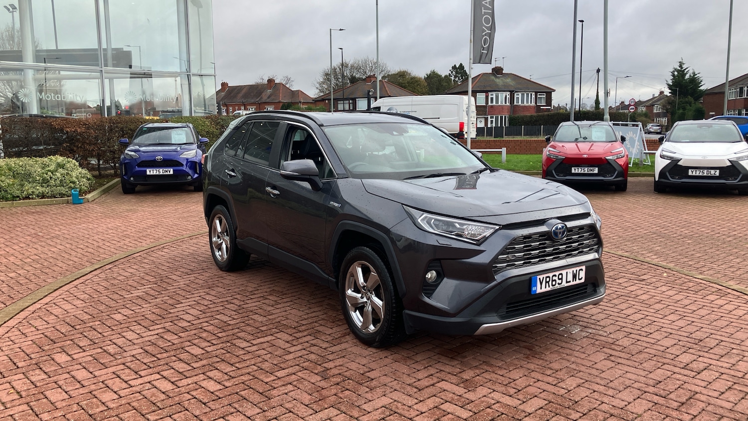 Used Toyota RAV4 2019 for sale - 76652217: Photo 28