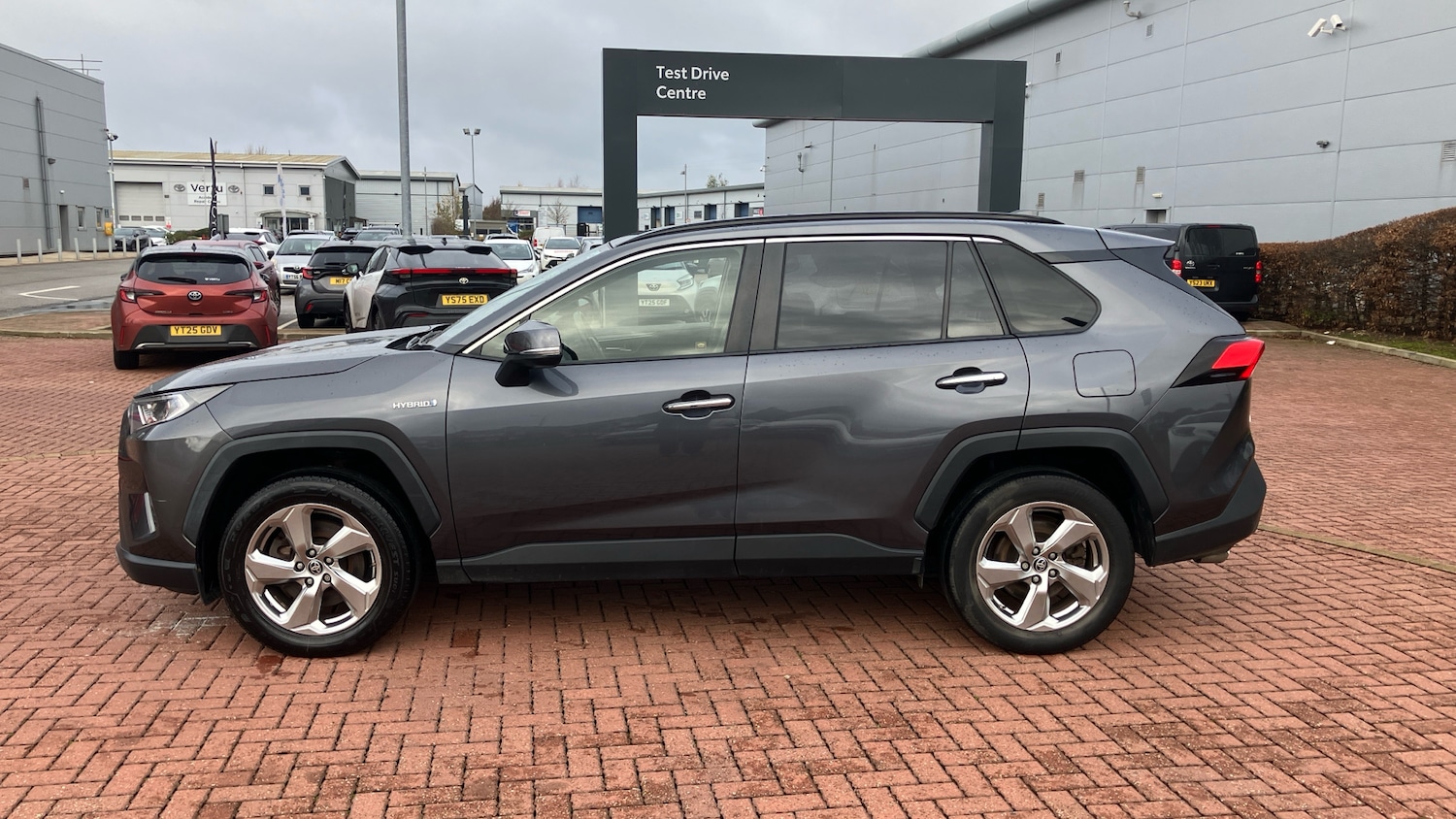 Used Toyota RAV4 2019 for sale - 76652217: Photo 31